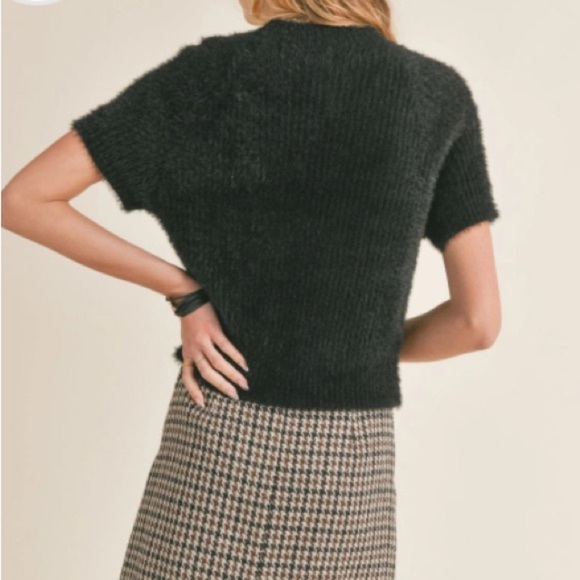 NWOT Sadie & Sage Rudy Ribbed Short Sleeve Sweater Black Medium - Picture 4 of 10